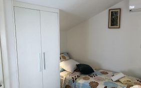 Elegant Apartment Leila
